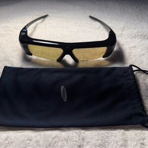 Samsung SSG-P2100T/ZA 3D Active Glasses With Case
